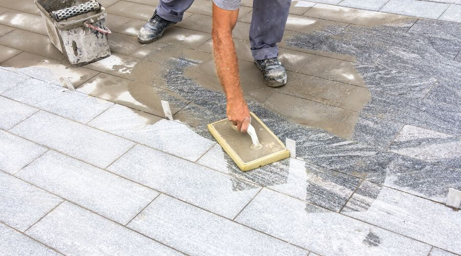 Professional gutter cleaning in Odem, TX